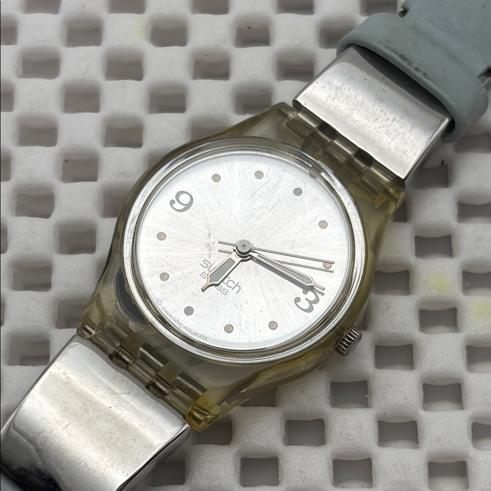 Swatch Watch - LM122 - URBAN LADY
